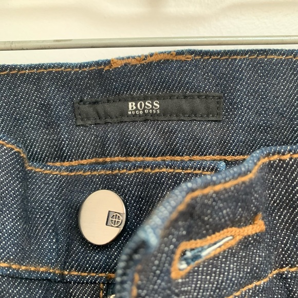 Boss 27/34 low ris bottom flare jeans - Picture 2 of 4